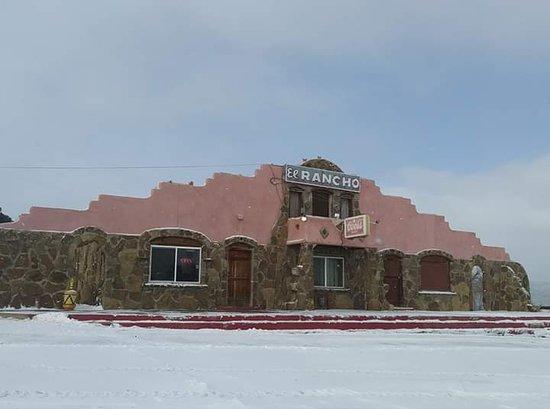 El Rancho Restaurant & Bar